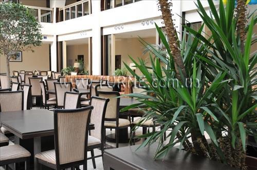 Готель Atrium 4*