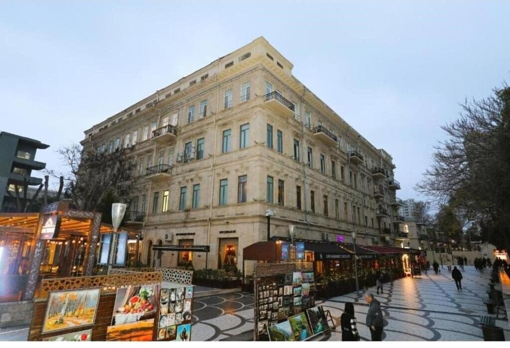 Отель Azcot Hotel 3*
