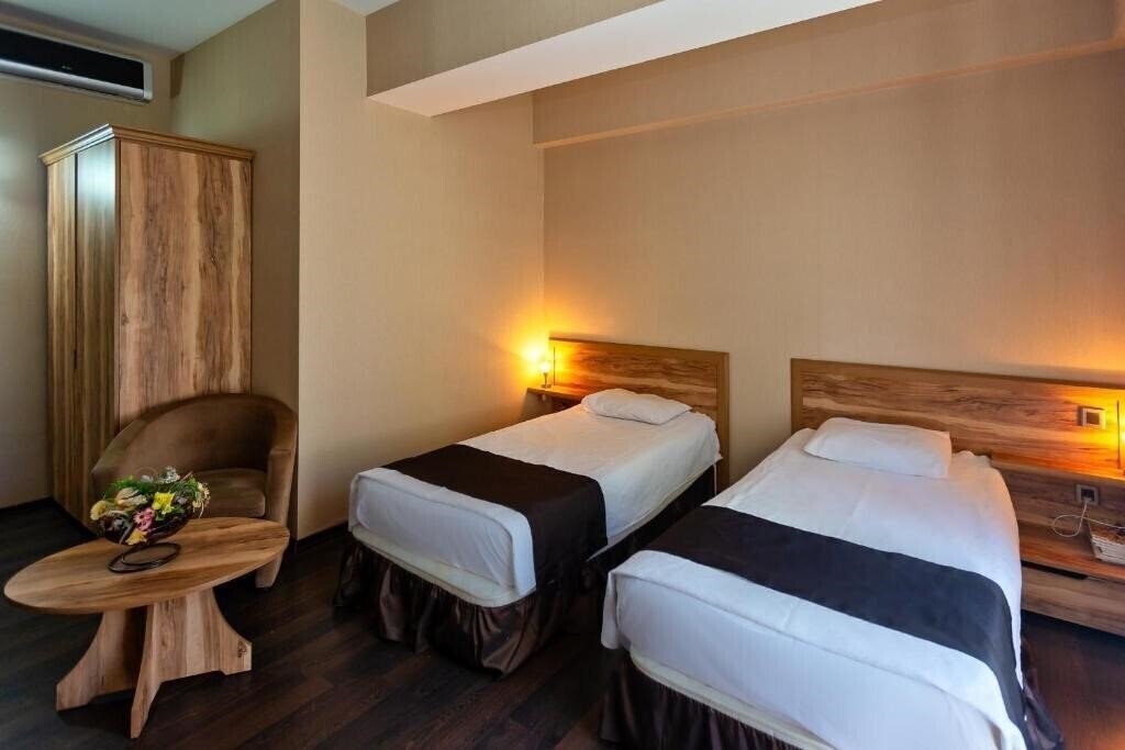 Территория Diplomat Hotel Baku 3*