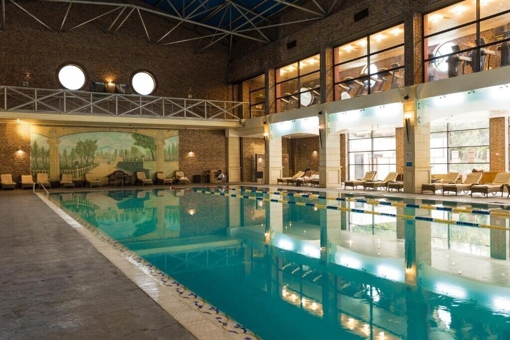 Апартаменти Excelsior Hotel Baku 5*