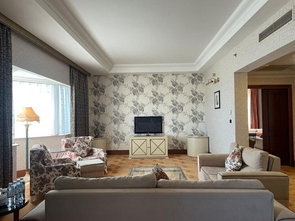 Вид Grand Hotel Europe Baku 5*