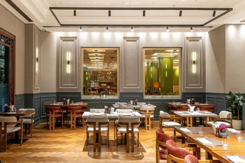 Апартаменти Hyatt Regency 5*