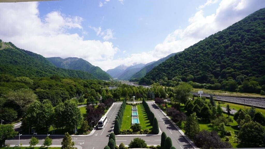 Панорама Qafqaz Riverside Resort 5*