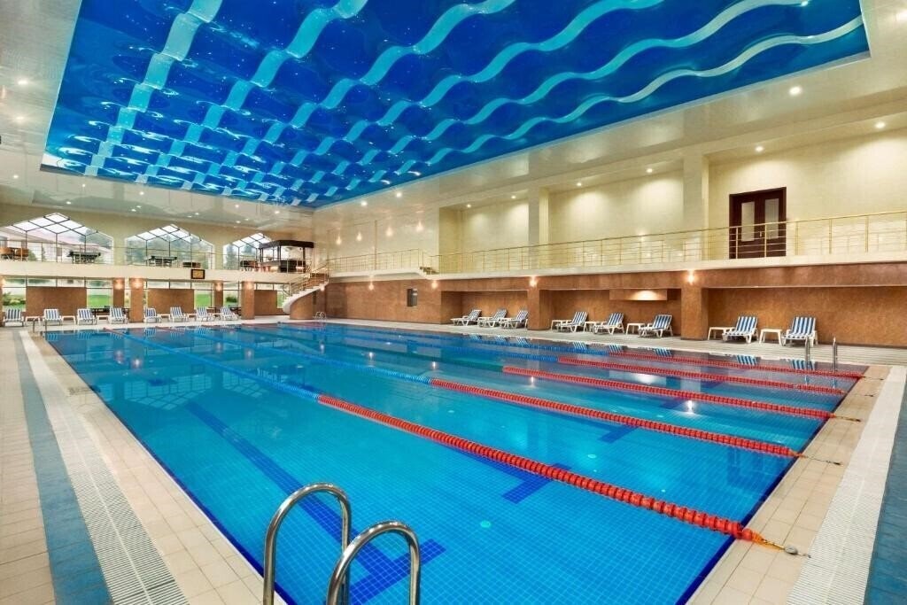 Территория Ramada Plaza Gence 5*