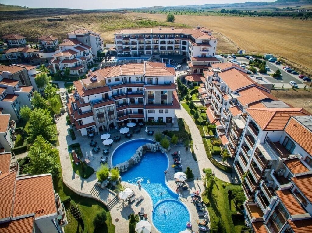 Готель Vineyards SPA Hotel 4*