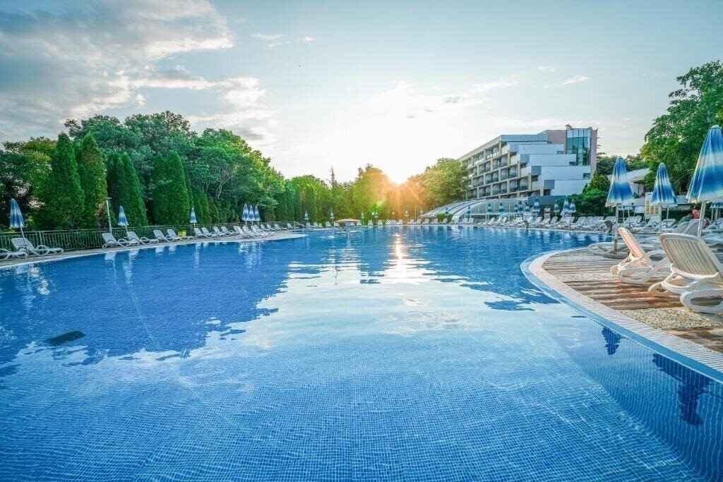Отель Calimera Ralitsa Superior 3*