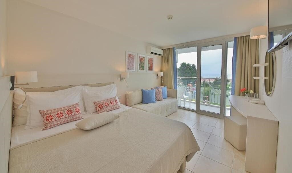 Фото Kaliakra Mare 3*