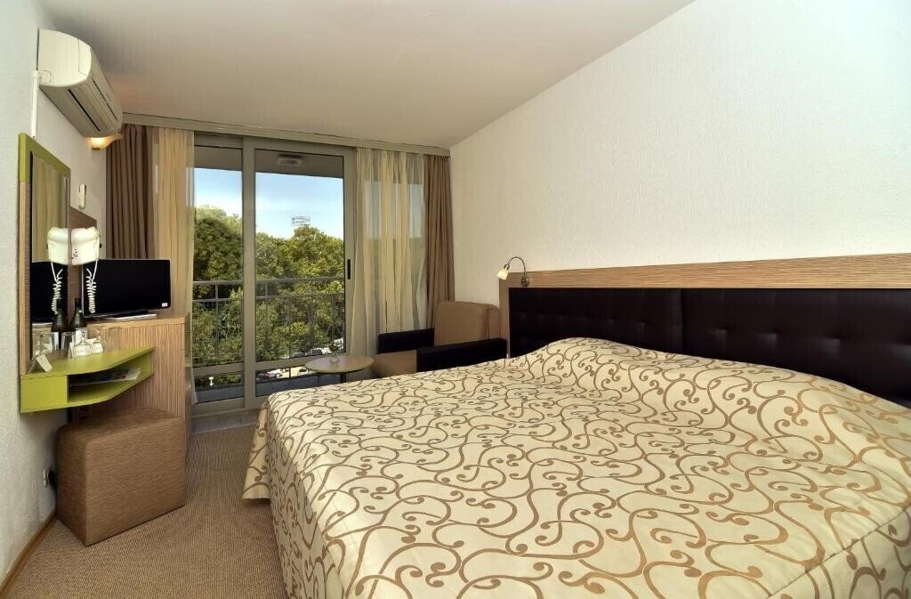 Панорама Nona Hotel 3*