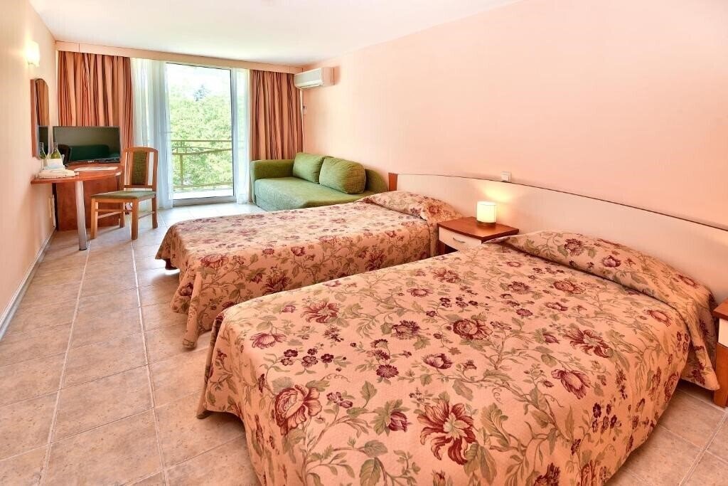 Территория Malibu 4*