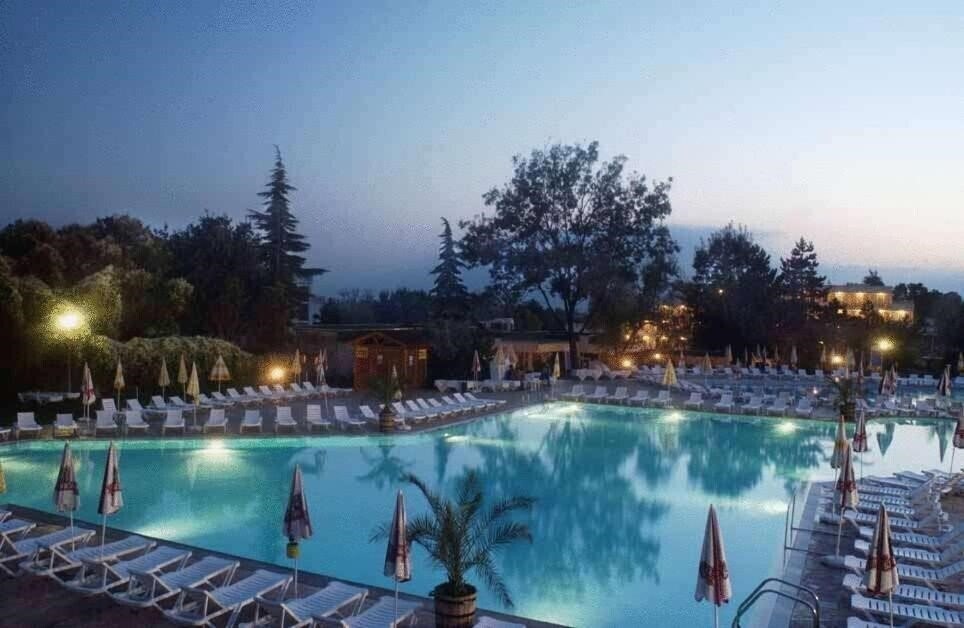 Панорама Hotel .com 3*