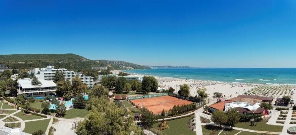 Апартаменти Sandy Beach 4*
