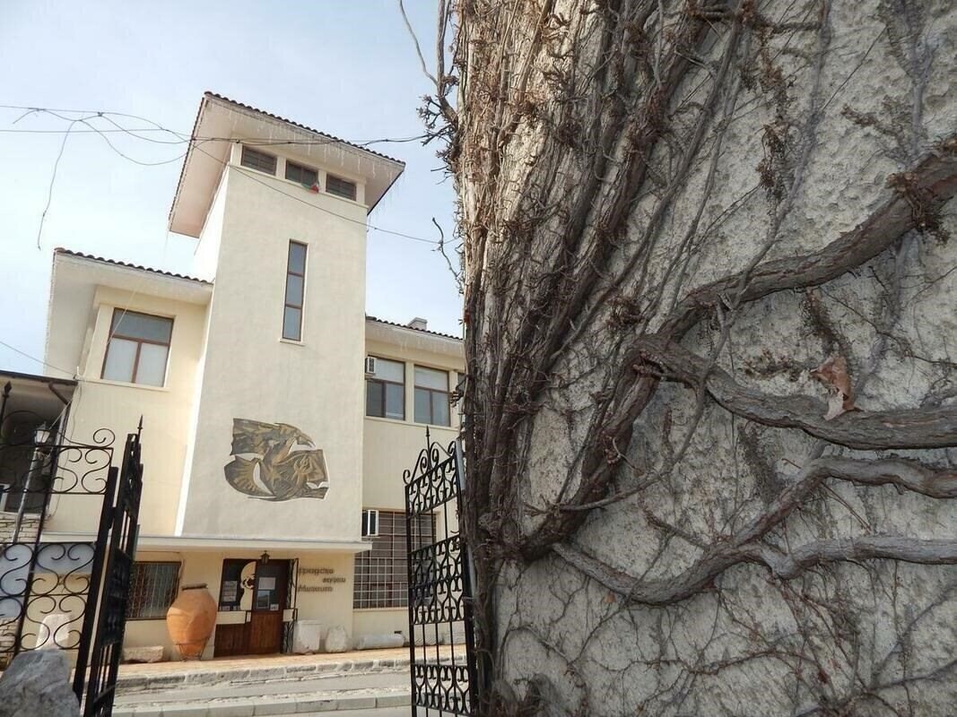 Территория Akroza 3*