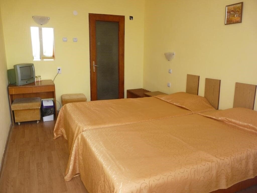 Территория Family Hotel Balchik (ex. Hotel Balchik) 2*