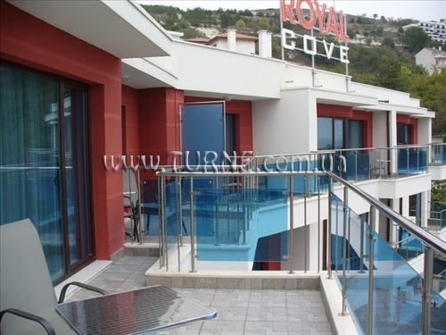 Вид Royal Cove Kavarna апартаменты