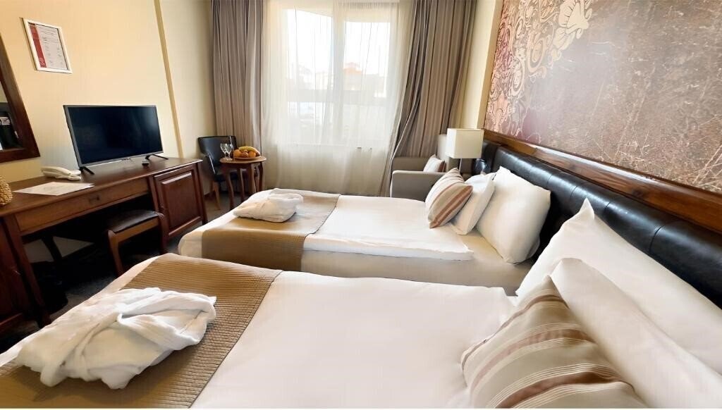 Панорама Platinum Hotel & Casino Bansko (ex. Perun Hotel & Platinum Casino) 4*