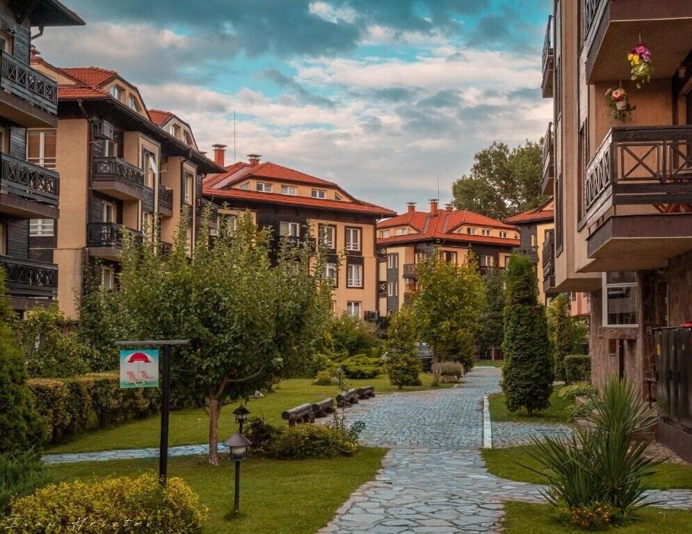 Зображення Hotel Bojur & Bojurland Apartment Complex 3*