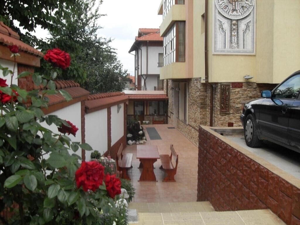 Готель Ivel 3*