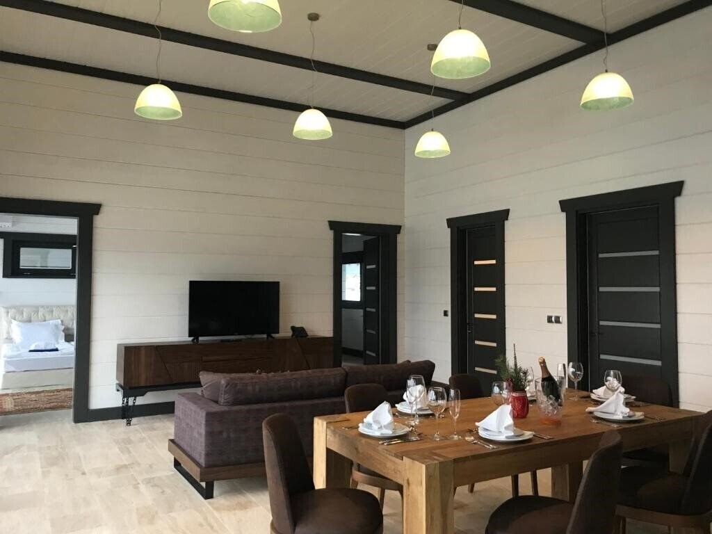 Панорама Hotel Hot Springs Medical & SPA 4*