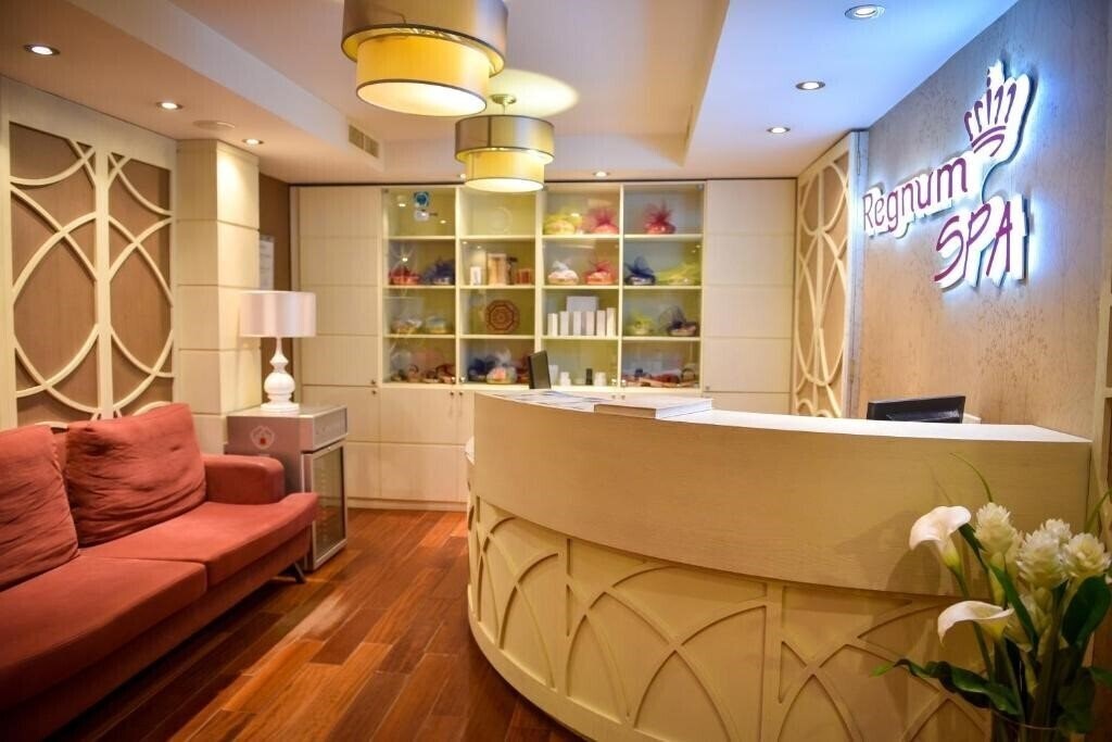 Территория Regnum Bansko SPA & Relax Aparthotel 5*