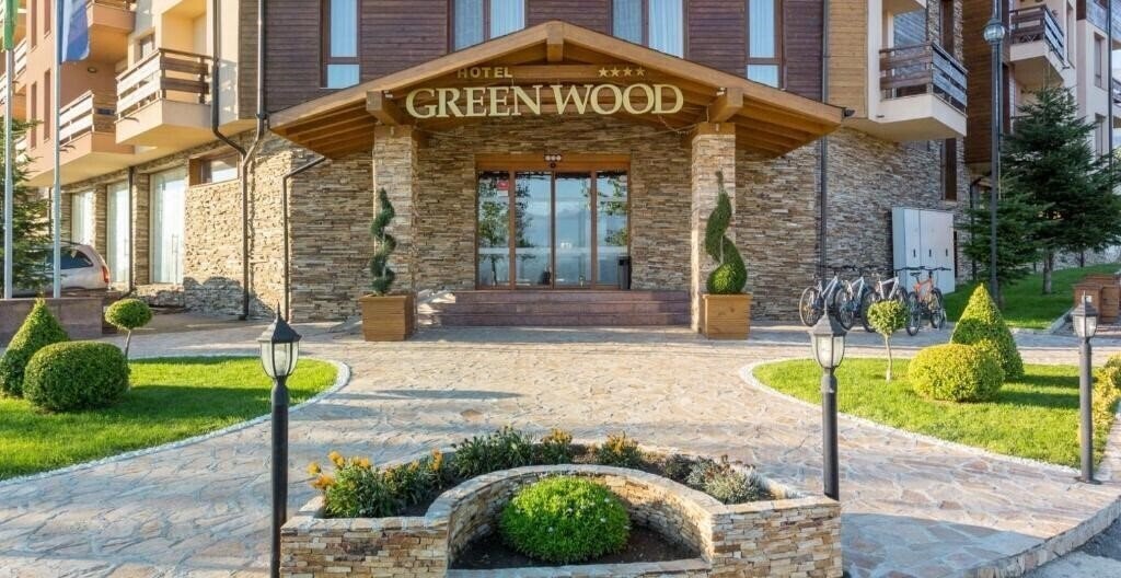 Панорама Green Wood 4*