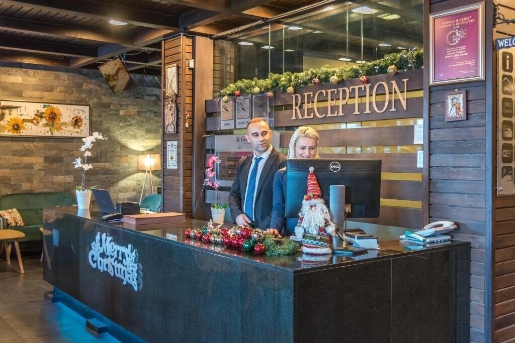 Апартаменти St. George Ski & Holiday 4*