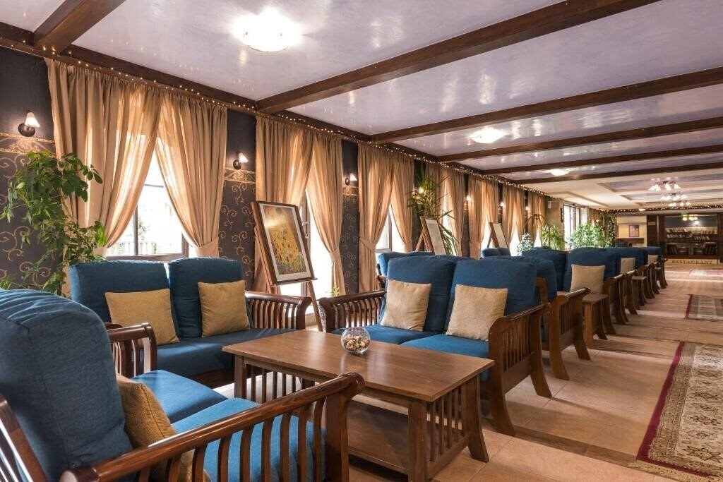 Апартаменти Grand Royale Hotel & Spa 4*