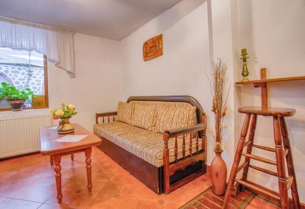 Панорама Veziova House 3*