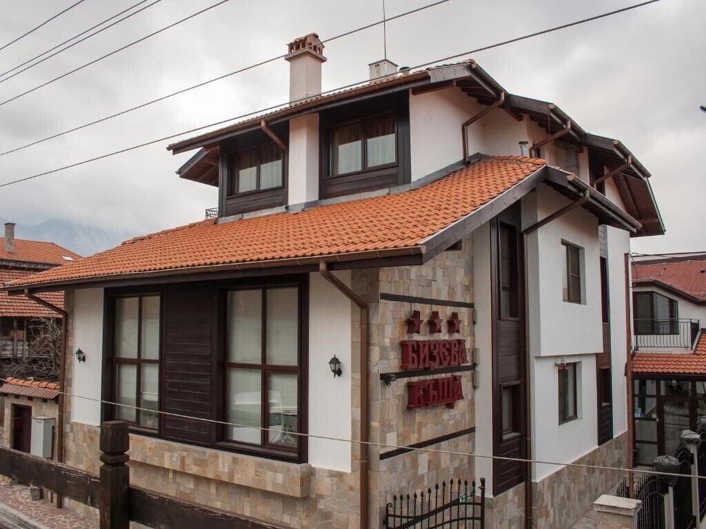 Територія Bizev Hotel 3*