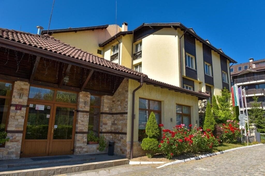Панорама Bojurland Aparthotel 3*