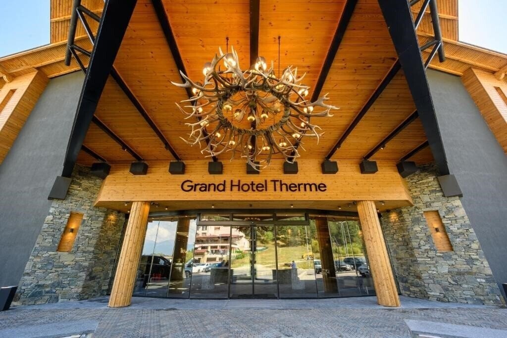 Вид Grand Hotel Therme 5*
