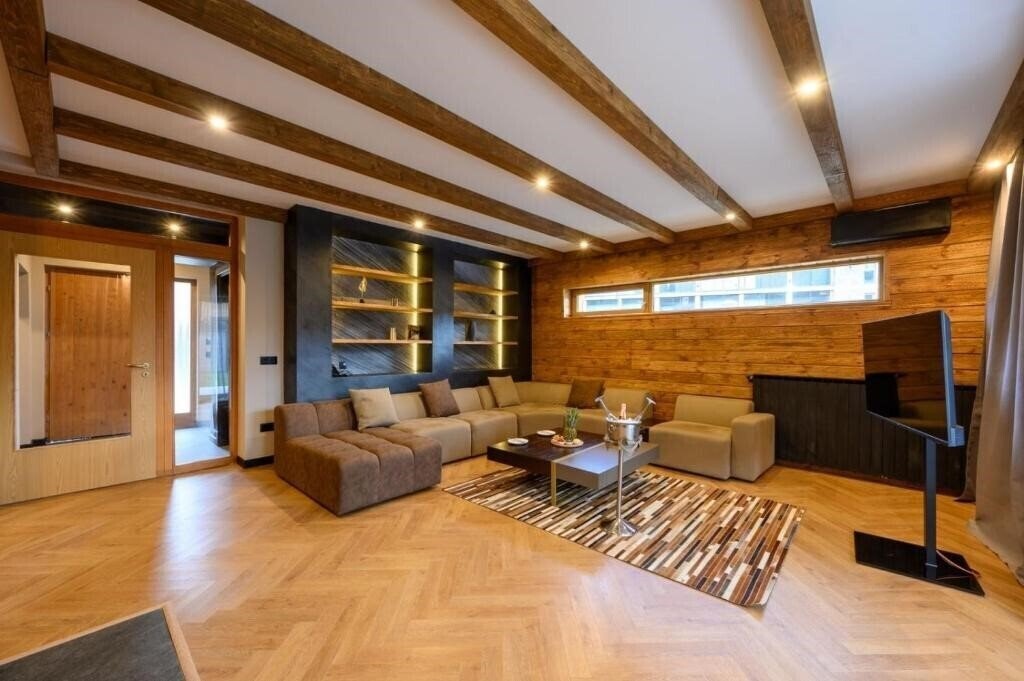 Панорама Grand Hotel Therme 5*