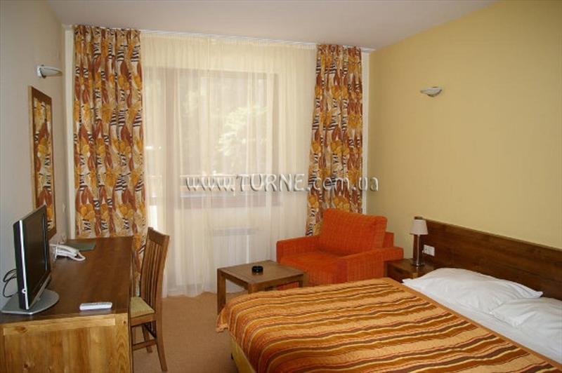 Территория Янакиев 4*