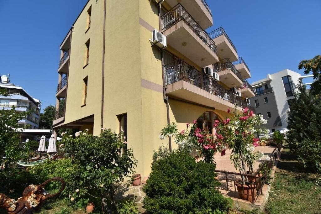 Территория Kandrovi 2*