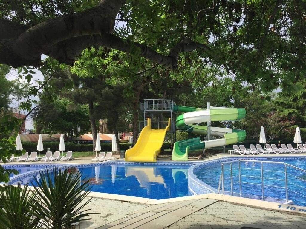 Территория Ihotel 4*