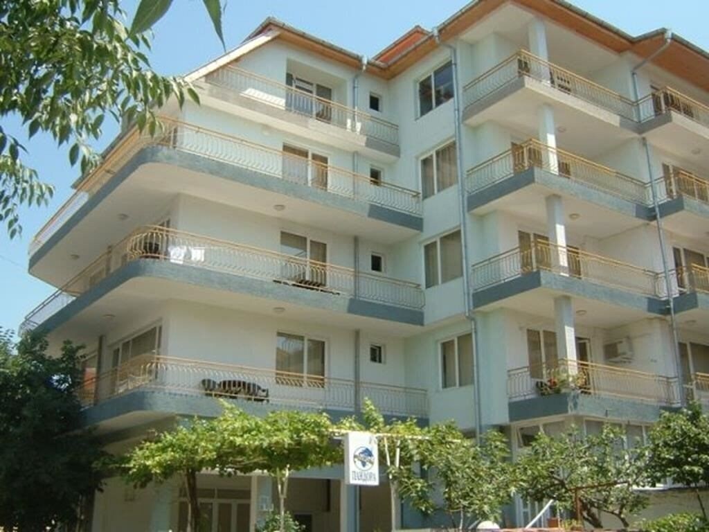 Отель Nelly-Pandora 2*