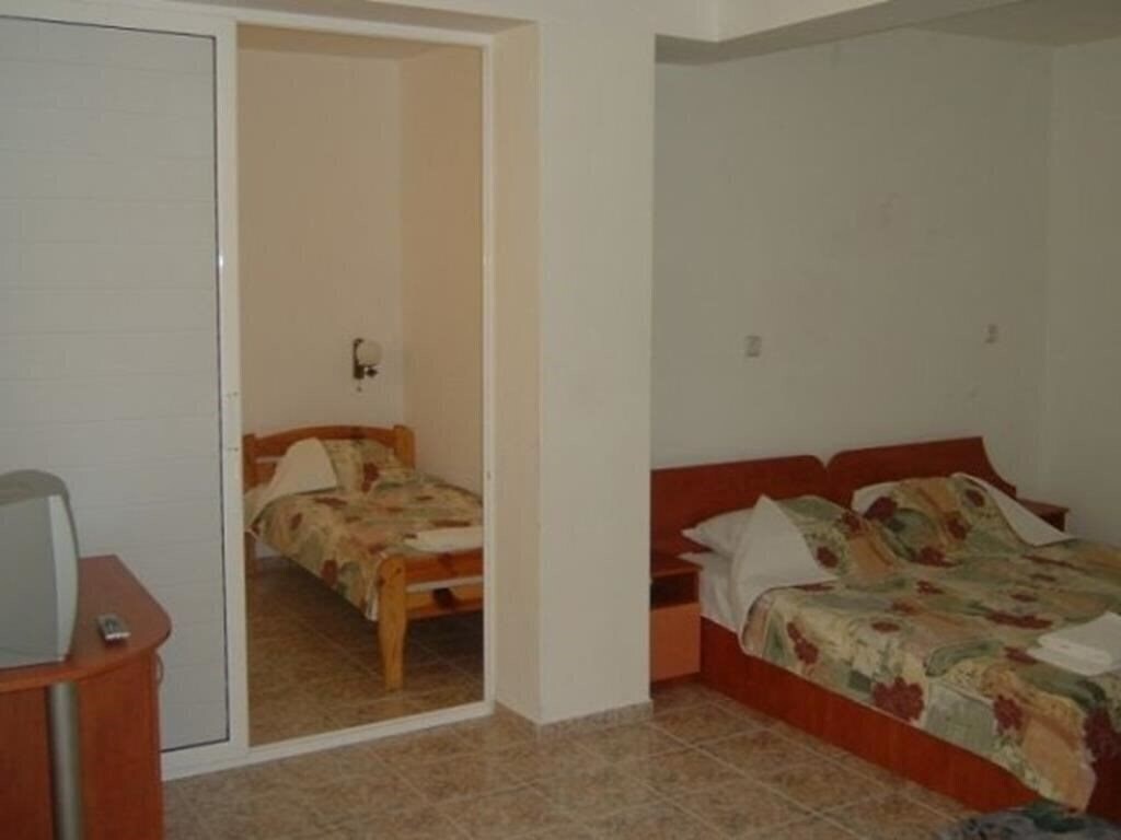 Апартаменты Nelly-Pandora 2*