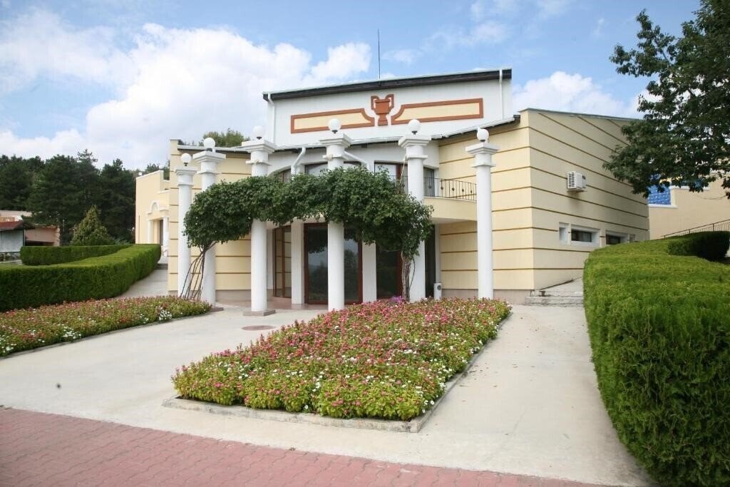 Панорама Pelikan 4*