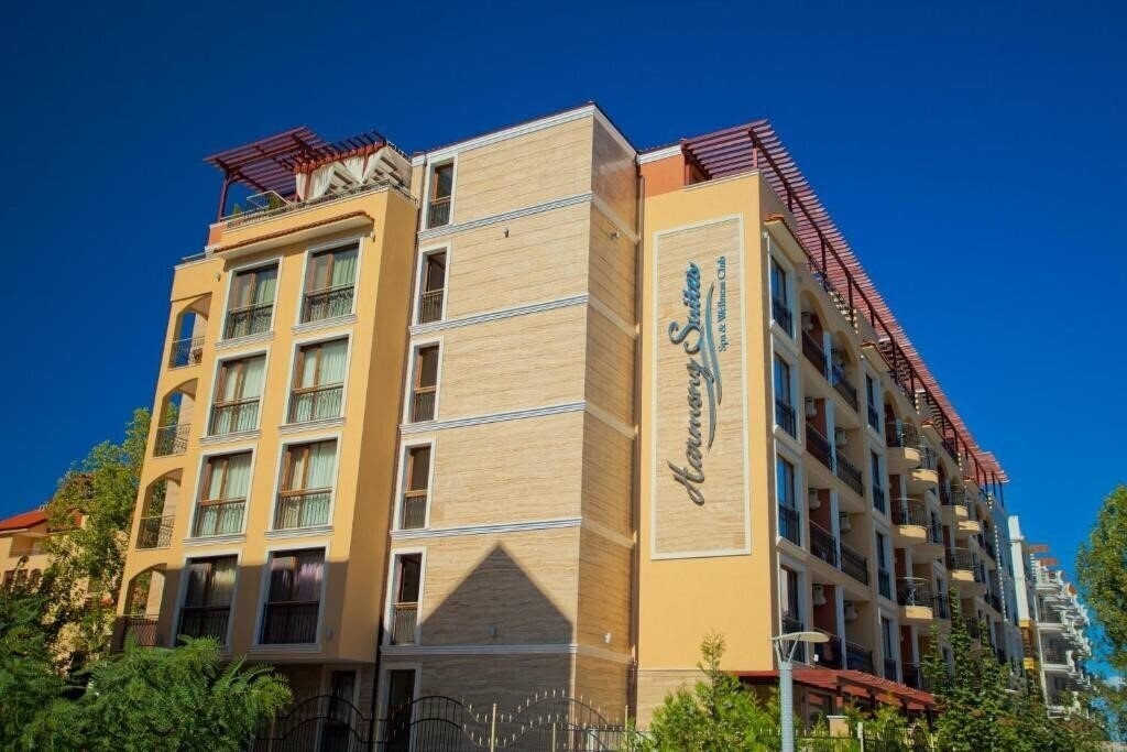 Картинка Harmony Suites Jungle (ex. Harmony Suites 2, 3 Apt) апартаменты