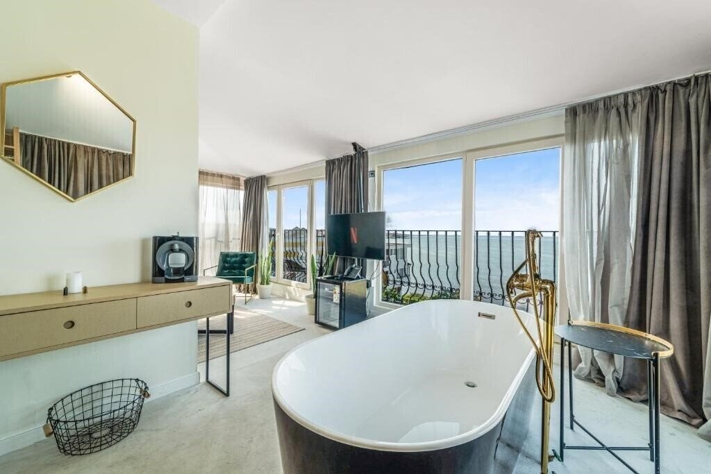 Апартаменты Relax 2*