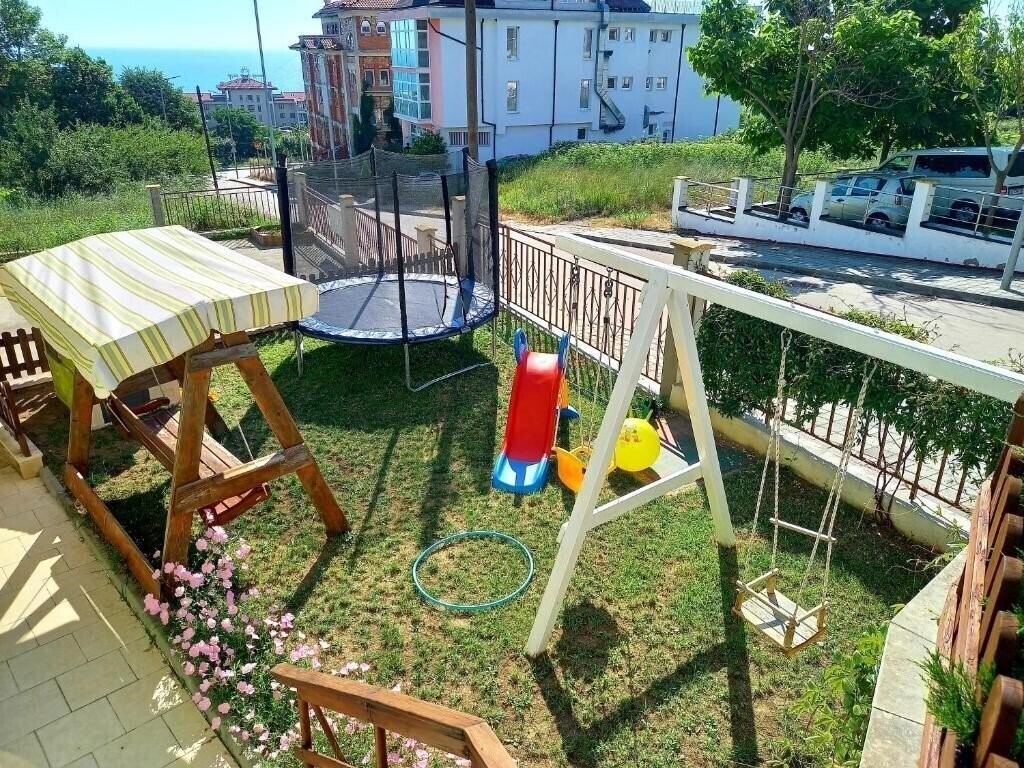 Вид Amore Family Hotel 1*