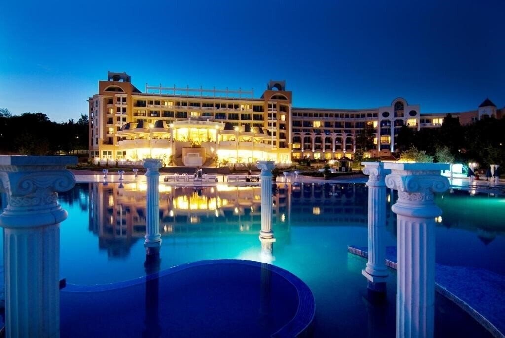 Готель Marina Beach 5*