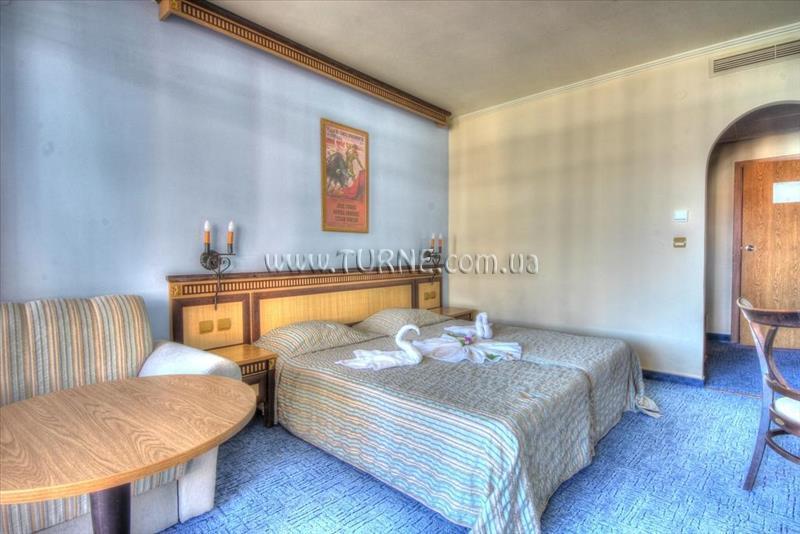 Панорама Andalucia & Atrium Beach Hotel 4*