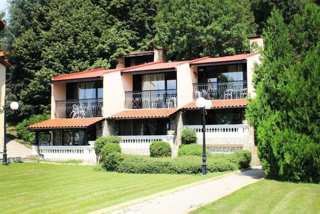 Панорама Villas Elenite (ex. Elenite Resort) 3*