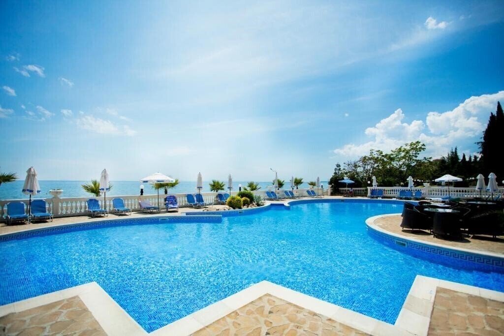 Территория Royal Bay 4*