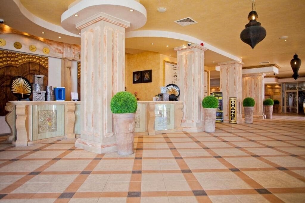 Апартаменты Royal Bay 4*