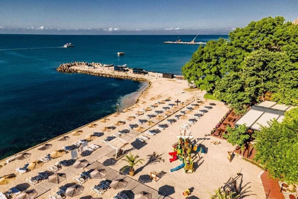 Отель Royal Grand & Spa 4*