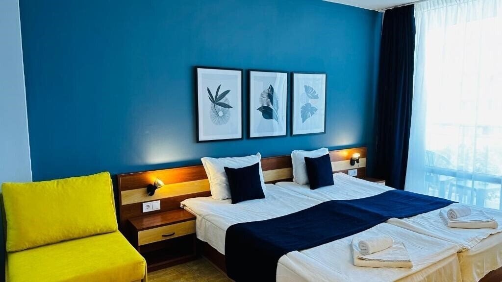 Вид Queen Nelly Park 3*