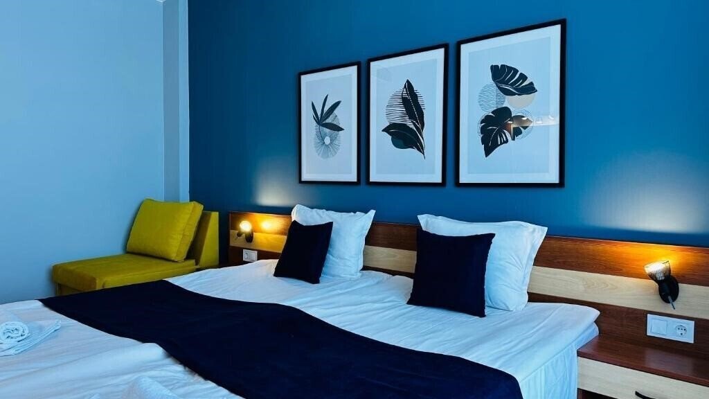 Апартаменты Queen Nelly Park 3*