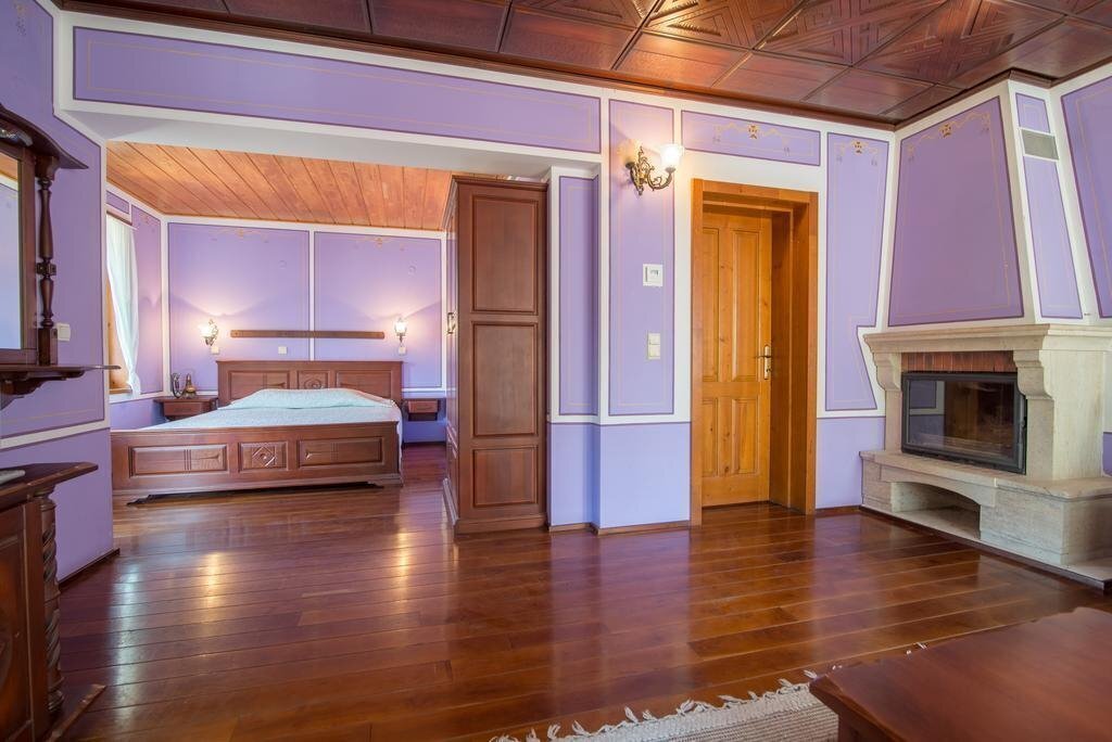 Территория IZVORA (ex. Izvora Hotel) 3*