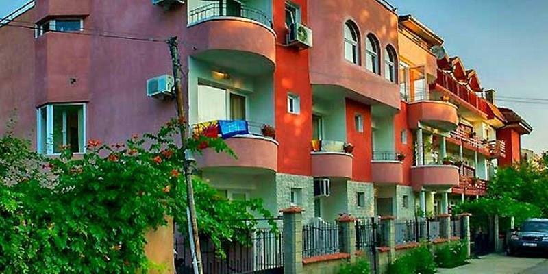 Панорама Amirov Garden (ex. Family Hotel Amirov, Amirov) 2*